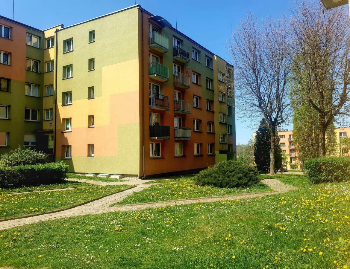 Apartament 瓦乌布日赫 外观 照片
